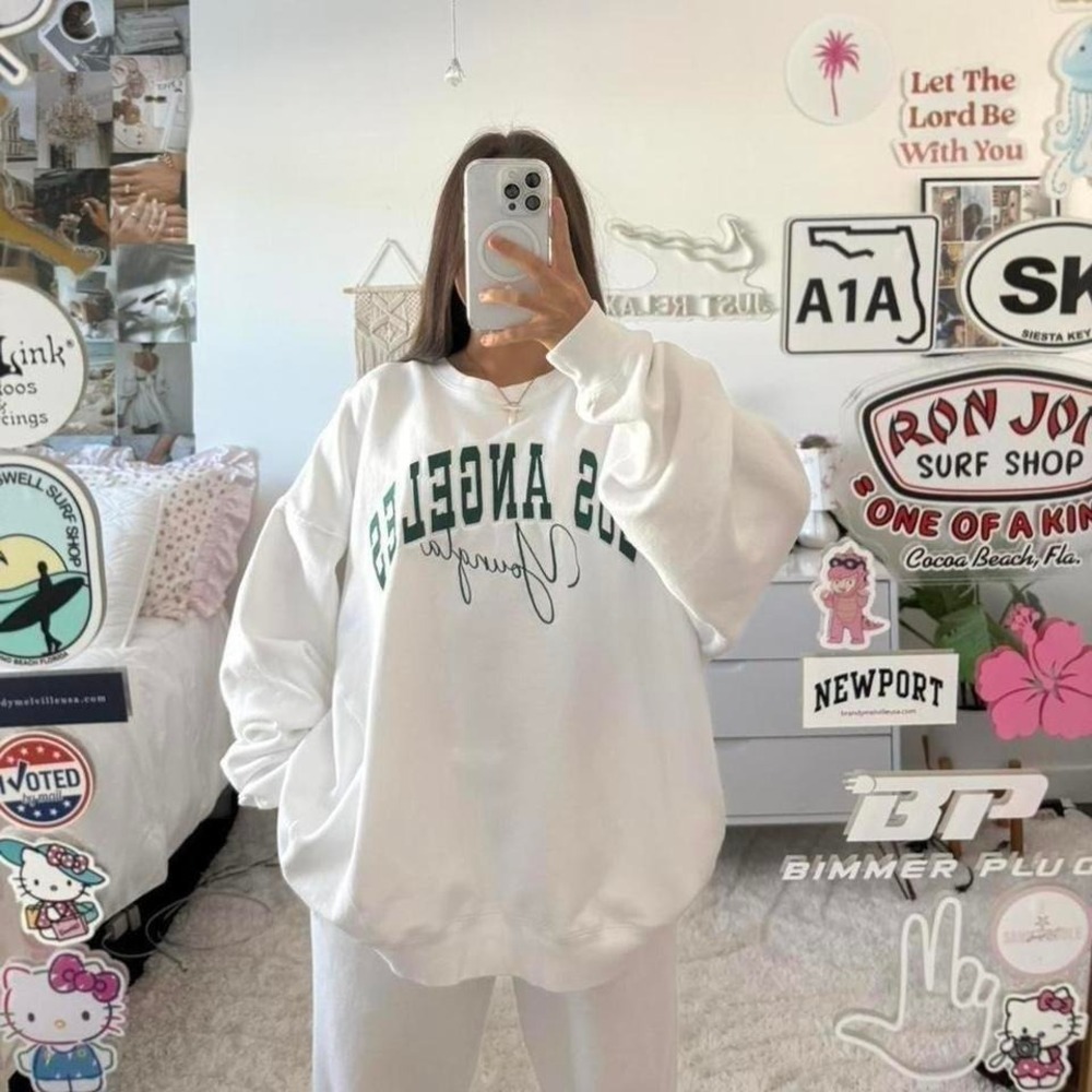 young la white and dark green Los Angeles crewneck‎ sweatshirt